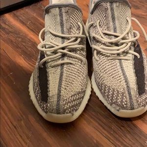 Yeezy 360 boost Zion Great Condition